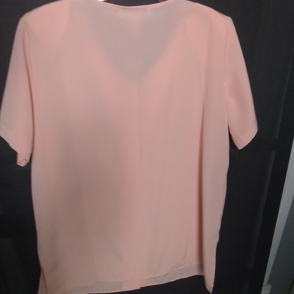 Pink blouse - Picture 3 of 6